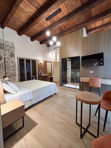 Heraklean Suites Tropea