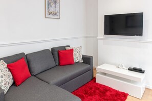 House - Host Stay Bardsay Road (Liverpool)