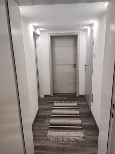 Gemütliche neu renovierte Ferienwohnung 2 km von Rothenburg ob der Tauber