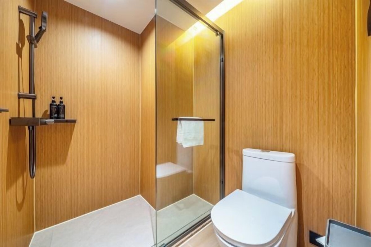 Xingwu Exclusive Double Bed Room (Large Floor-to-Ceiling Windows + Three-Zone Separation)