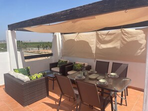 Apartment | Speisen im Freien