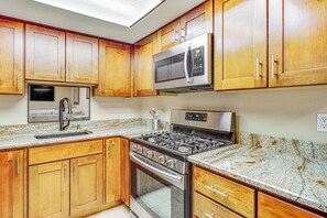 Interior - Cozy & Centrally Located SLC Condo w/ Balcony! (Salt Lake City)