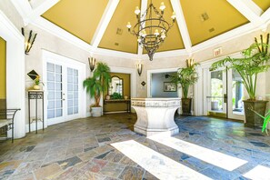 Apartment (2 Bedrooms) | Interior - 3 Mi to Tpc: Chic Condo w/ Pool Access & Grills (Scottsdale)