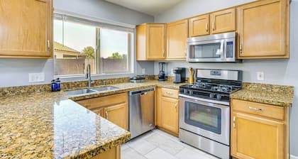Tucson Home w/ Patio, Grill & Mountain Views!