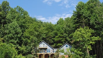 House (3 Bedrooms) | Front of property