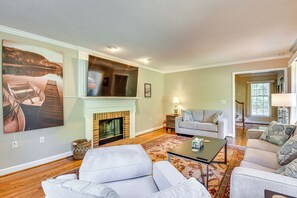 House (3 Bedrooms) | Interior - Anderson Retreat: Private Dock, Kayaks, Fire Pit! (Anderson)