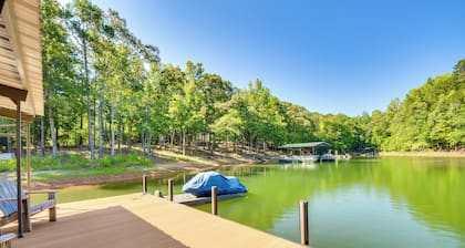 Waterfront Hartwell Apartment w/ Dock Access!