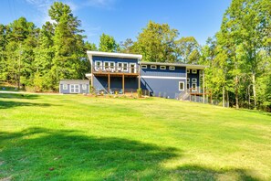 Apartment (1 Bedroom) | Interior - Waterfront Hartwell Apartment w/ Dock Access! (Hartwell)