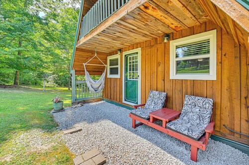 5 Mi to Cave Run Lake: Wellington Cabin w/ Deck!