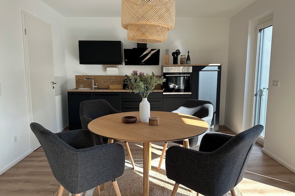 Esszimmer und Küche für 4 Gäste