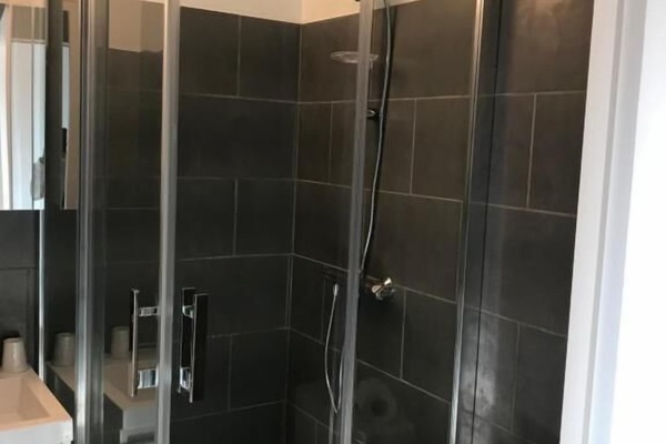 Towels, soap, shampoo, toilet paper