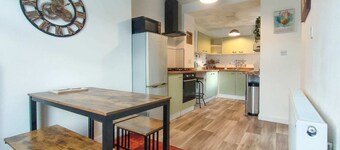 Bramble Cottage Rhondda Valley by StayStaycations