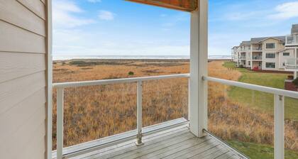 423 To the Ocean and Beyond - Beautiful Oceanview Condo