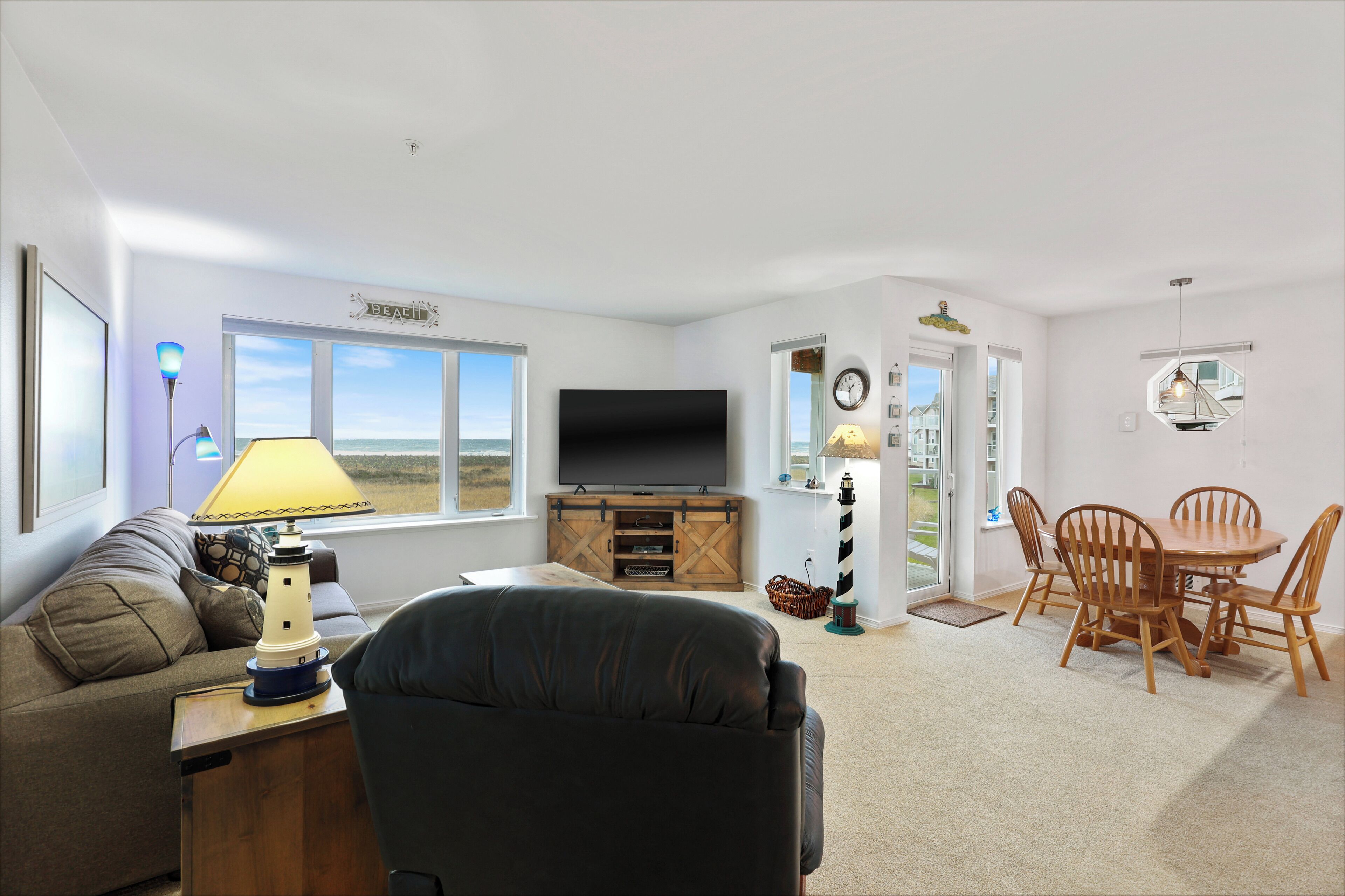 Smart TV, DVD player, stereo