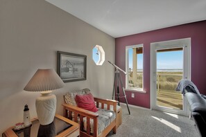 Smart TV, chimenea, reproductor de DVD, estéreo