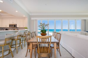 Apartment, 4 Schlafzimmer | Speisen