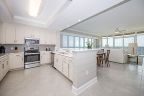 Condo, 4 Bedrooms | Private kitchen | Fridge, oven, coffee/tea maker - Phoenix Gulf Towers 808 4 Bedroom Condo (Orange Beach)