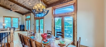 Rocky Mountain Retreat 4 Bedroom Home by RedAwning