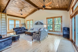 House, 4 Bedrooms | Living area | Smart TV - Rocky Mountain Retreat 4 Bedroom Home by RedAwning (Black Hawk)