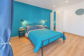 1 bedroom, iron/ironing board, travel crib, WiFi