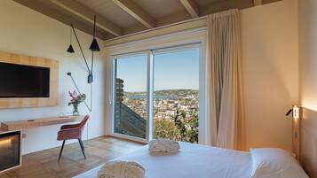 Deluxe-Suite, Meerblick | 1 Schlafzimmer, Minibar, Zimmersafe, kostenloses WLAN