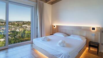 Deluxe-Suite, Meerblick | 1 Schlafzimmer, Minibar, Zimmersafe, kostenloses WLAN