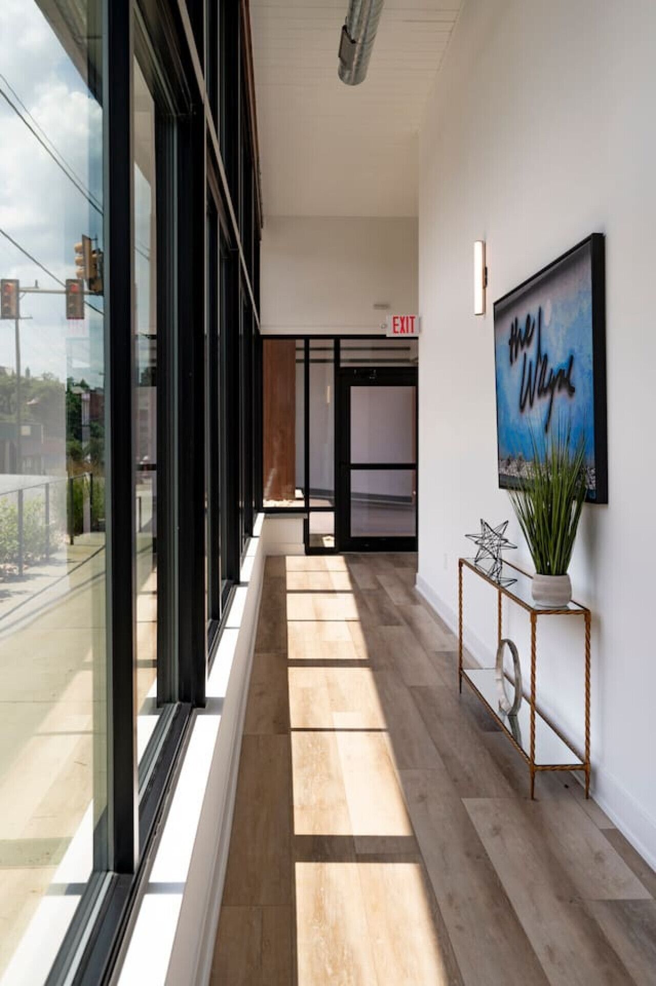 المنشأة من الداخل