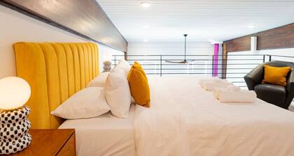 Relax in Style | 2 KING Beds - *POOL* - PacMan!