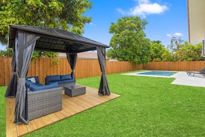 Terrace/patio - Blue Oasis - Heated Pool 5B/3BTH (Miami)
