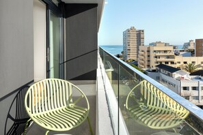 Property grounds - The Sage l One Bedroom l Hill & Ocean Views (Cape Town)