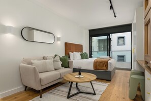 Värdeförvaringsskåp på rummet, strykjärn/strykbräda och wi-fi