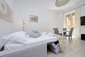 2 chambres, fer et planche à repasser, Wi-Fi gratuit, draps fournis