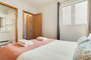 Apartment | 2 bedrooms - Alfa I in Machico With 2 Bedrooms and 2 Bathrooms (Machico)