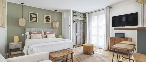 Bügeleisen/Bügelbrett, kostenloses WLAN, Bettwäsche