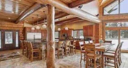 Stunning Log Cabin~Big Sand Lake