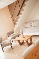 Apartamento superior | Zona de estar | Televisión LED de 32 pulgadas con canales por satélite