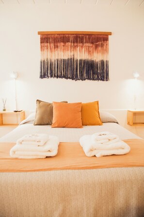 Classic Studio | Blackout drapes, free WiFi, bed sheets - Alameda (El Calafate)