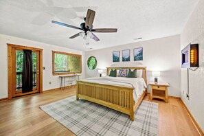 1 bedroom, desk, free WiFi, bed sheets