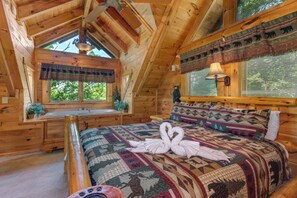 3 soverom, skrivebord, wi-fi (inkludert) og sengetøy