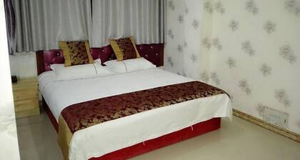 Taihe Tiantian Express Hotel
