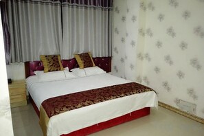 Unclassified image, 2 of 4, button - Taihe Tiantian Express Hotel (Taihe)