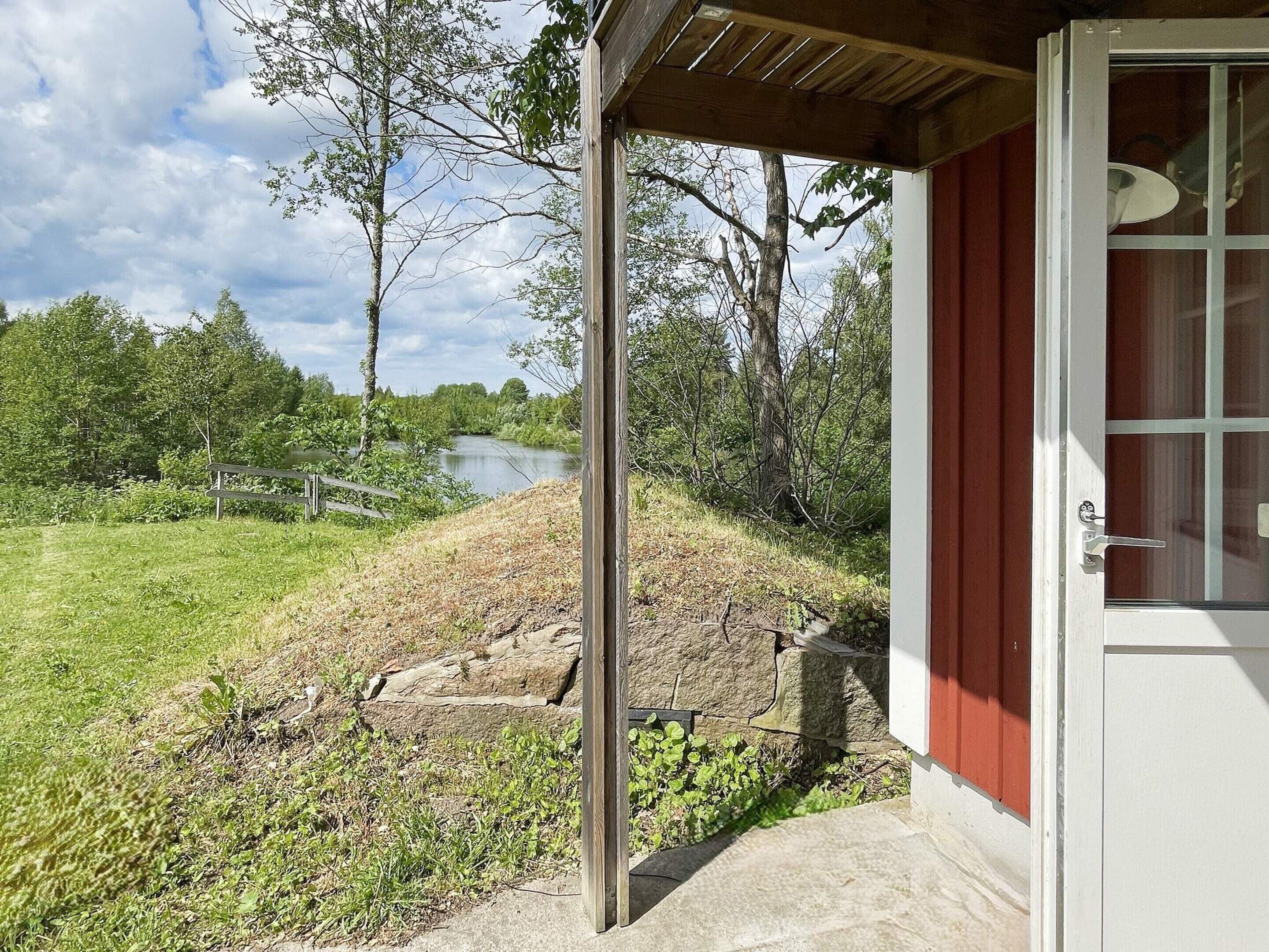 House | Water view
