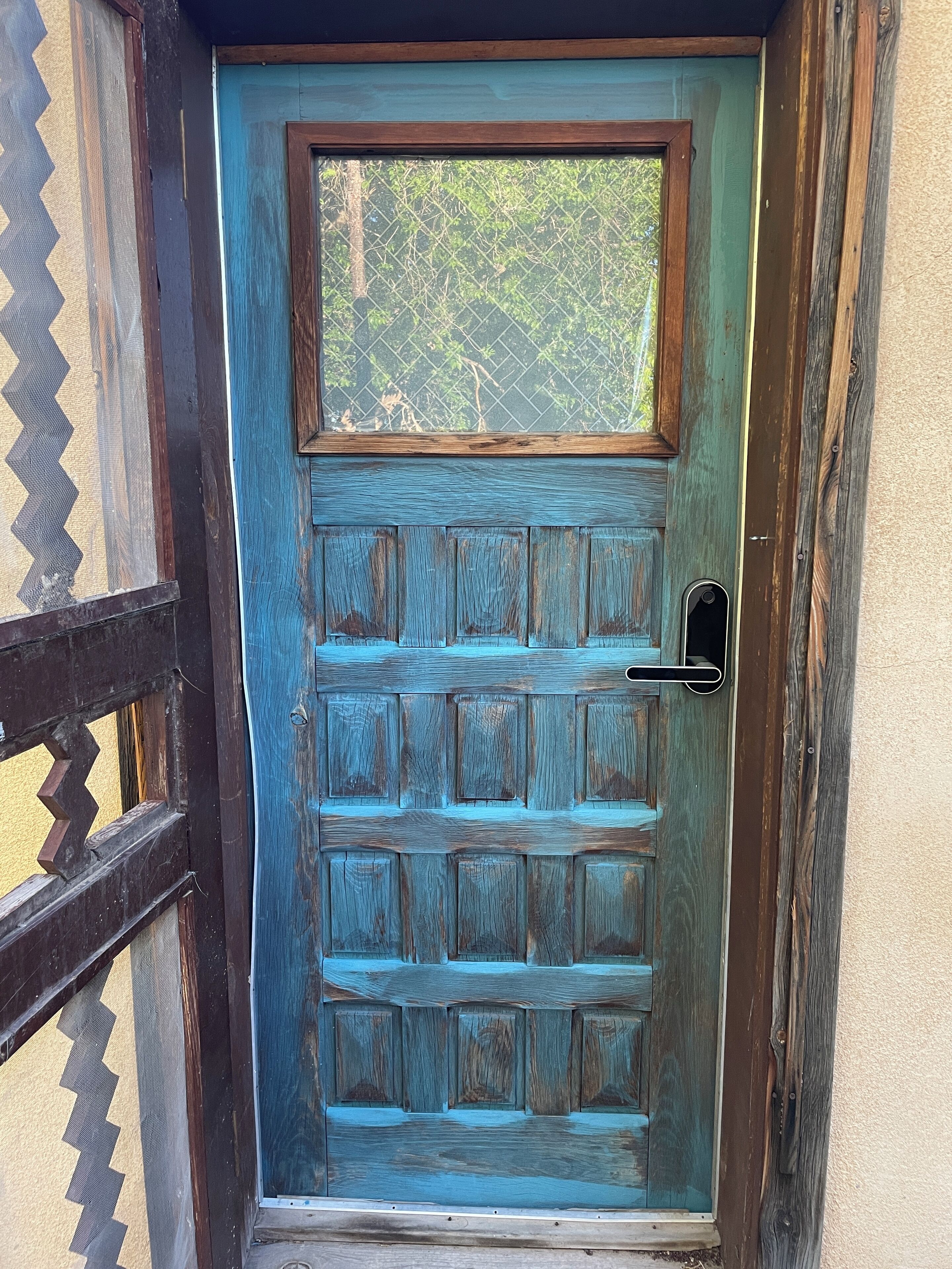 Loft with views in scenic rural Taos, an easy drive to your next new memories 