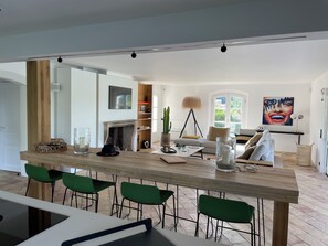 Smart-tv, ett musikbibliotek och en stereo