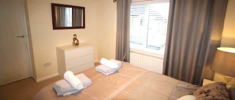 Huis | 3 slaapkamers, een strijkplank/strijkijzer, gratis wifi, beddengoed