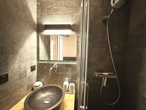 Hair dryer - Cozy Studio Near Ski Slopes - Sleeps 4 with Balcony and Parking (Cohennoz)