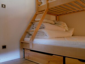 2 bedrooms - Calm studio with pets allowed in Abondance (Abondance)
