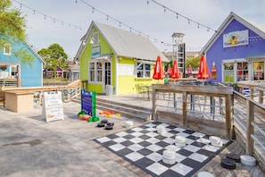 Terrace/patio - Margot Bay | Free Tram Service & Easy Beach Access (Miramar Beach)