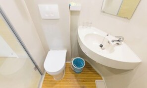 Bathroom - Yilong Chain Hotel (Lanzhou Plaza Xikou Branch) (Lanzhou)
