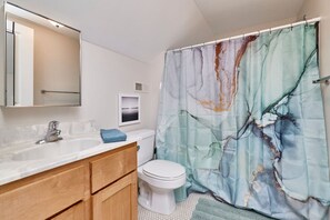 Hair dryer - Sleek & Central Studio by SLU (St. Louis)